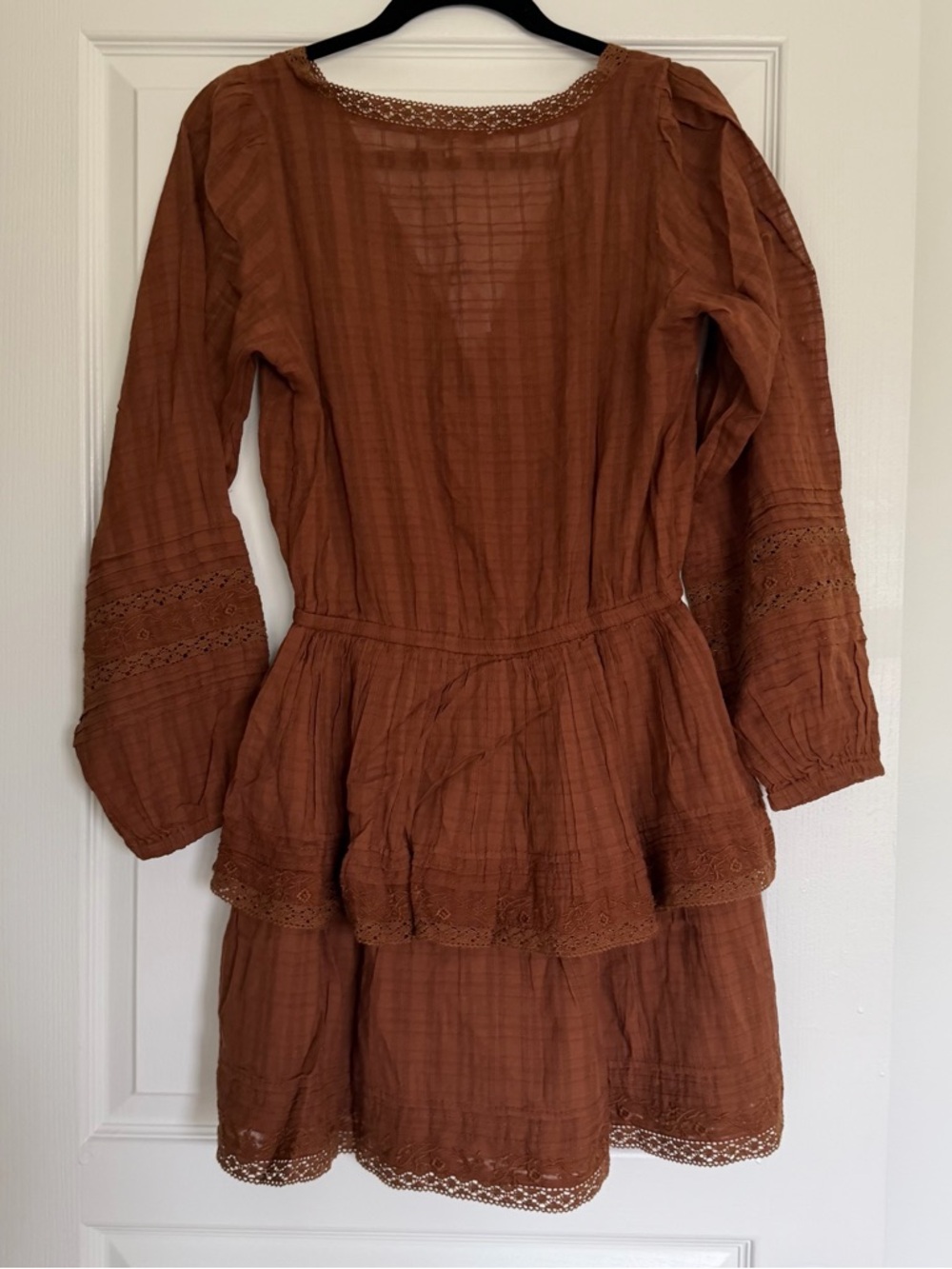 American Eagle brown lace dress with bell sleeves and floral embroidery. - Picture 5 of 5